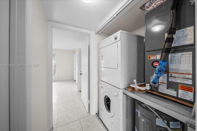 508 Holyoke Lane A, Lake Worth, FL 33467