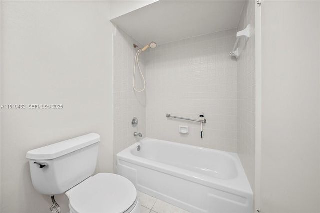 508 Holyoke Lane A, Lake Worth, FL 33467