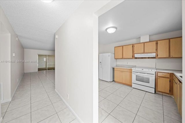 508 Holyoke Lane A, Lake Worth, FL 33467