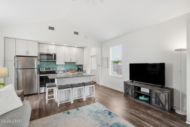 911 Wilson Avenue, Panama City, FL 32401