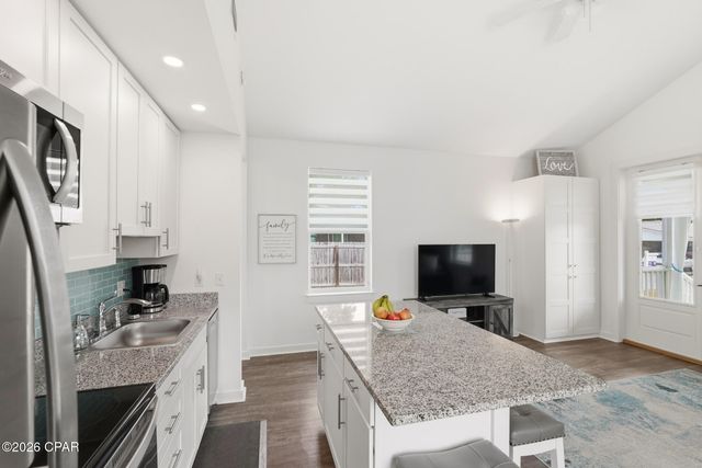 911 Wilson Avenue, Panama City, FL 32401