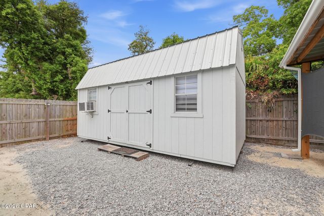 911 Wilson Avenue, Panama City, FL 32401