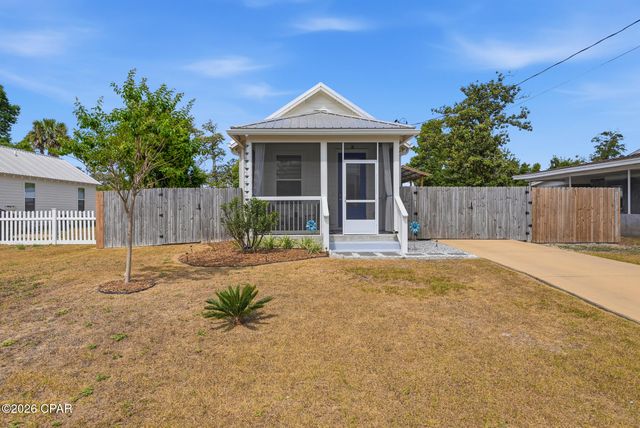 911 Wilson Avenue, Panama City, FL 32401