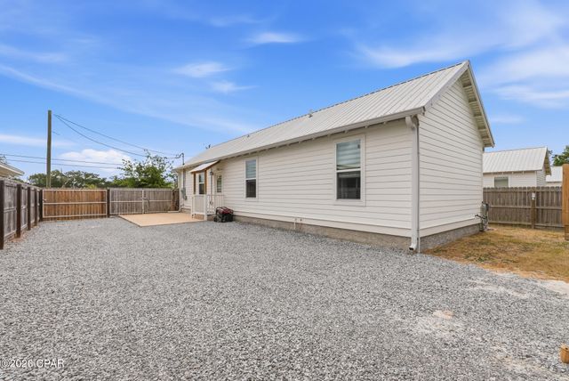 911 Wilson Avenue, Panama City, FL 32401