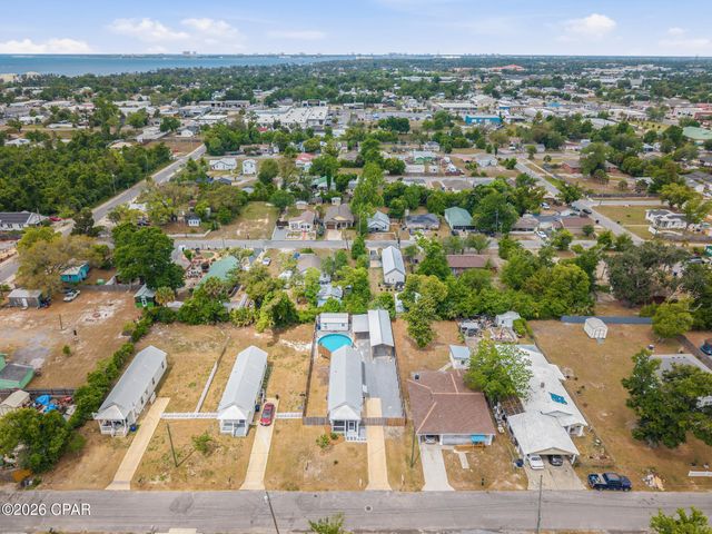 911 Wilson Avenue, Panama City, FL 32401