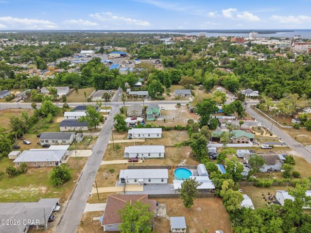 911 Wilson Avenue, Panama City, FL 32401