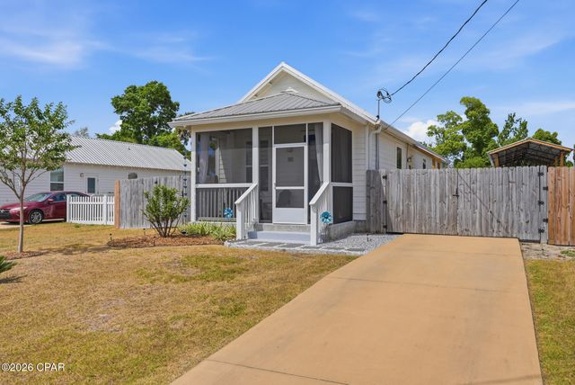911 Wilson Avenue, Panama City, FL 32401