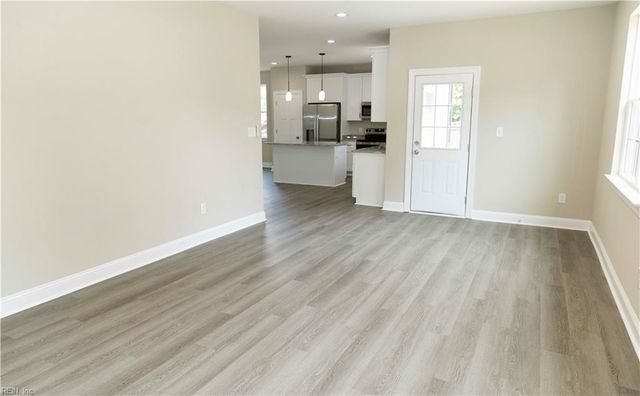 5980 Curlew DR, Norfolk, VA 23502