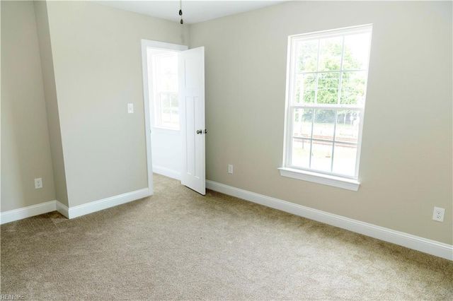 5980 Curlew DR, Norfolk, VA 23502