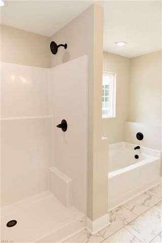 5980 Curlew DR, Norfolk, VA 23502