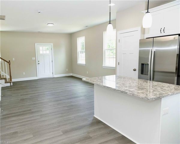 5980 Curlew DR, Norfolk, VA 23502
