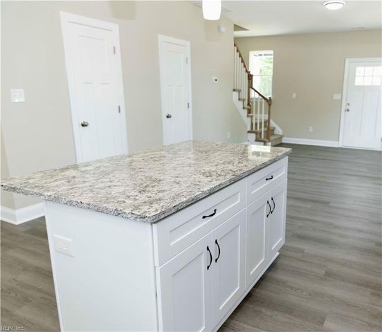 5980 Curlew DR, Norfolk, VA 23502