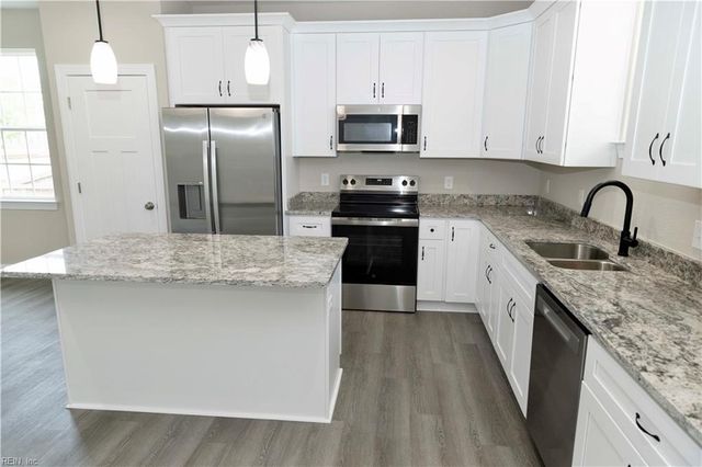 5980 Curlew DR, Norfolk, VA 23502