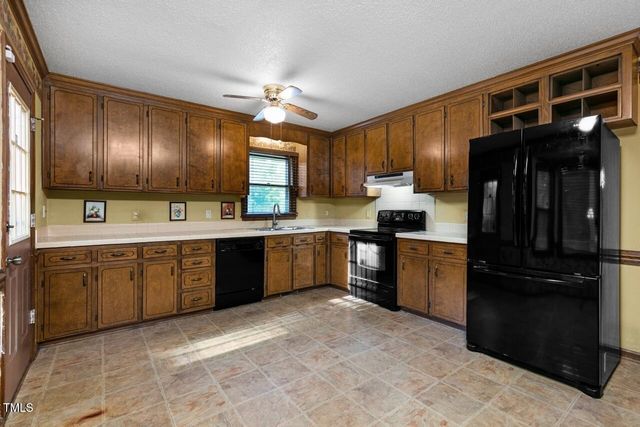102 Pear Tree Lane, Clayton, NC 27520