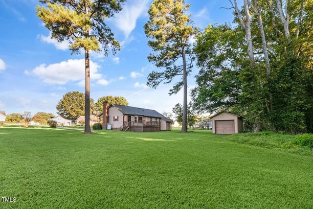 102 Pear Tree Lane, Clayton, NC 27520