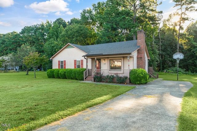 102 Pear Tree Lane, Clayton, NC 27520