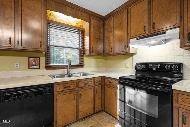 102 Pear Tree Lane, Clayton, NC 27520
