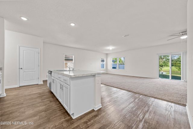 8279 MEADOW WALK Lane, Jacksonville, FL 32256