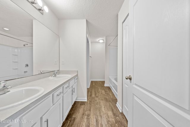 8279 MEADOW WALK Lane, Jacksonville, FL 32256