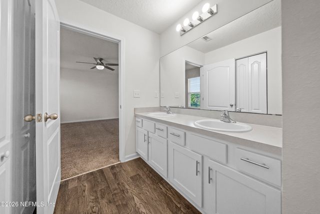 8279 MEADOW WALK Lane, Jacksonville, FL 32256