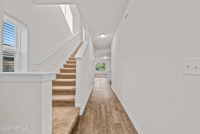 8279 MEADOW WALK Lane, Jacksonville, FL 32256