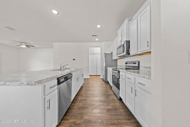 8279 MEADOW WALK Lane, Jacksonville, FL 32256