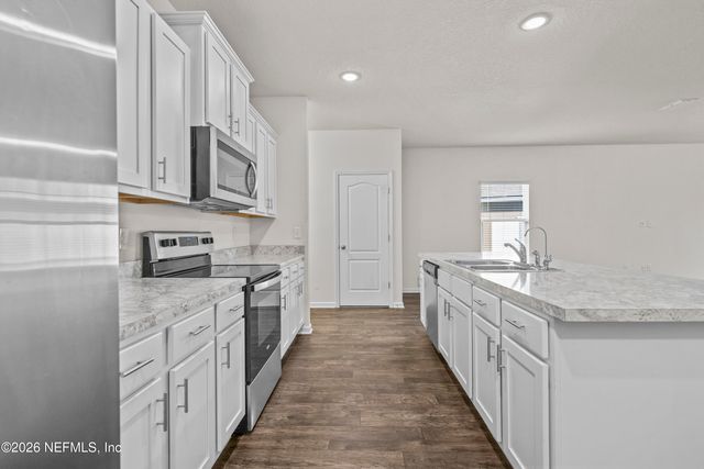 8279 MEADOW WALK Lane, Jacksonville, FL 32256