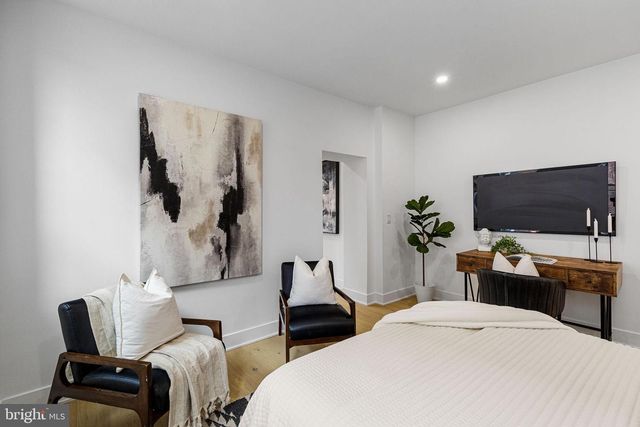 17 E COLUMBIA AVE, Philadelphia, PA 19125