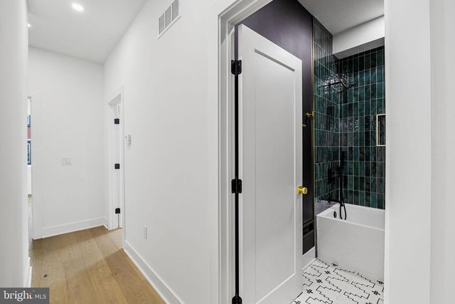 17 E COLUMBIA AVE, Philadelphia, PA 19125