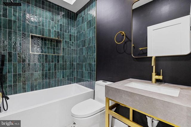 17 E COLUMBIA AVE, Philadelphia, PA 19125