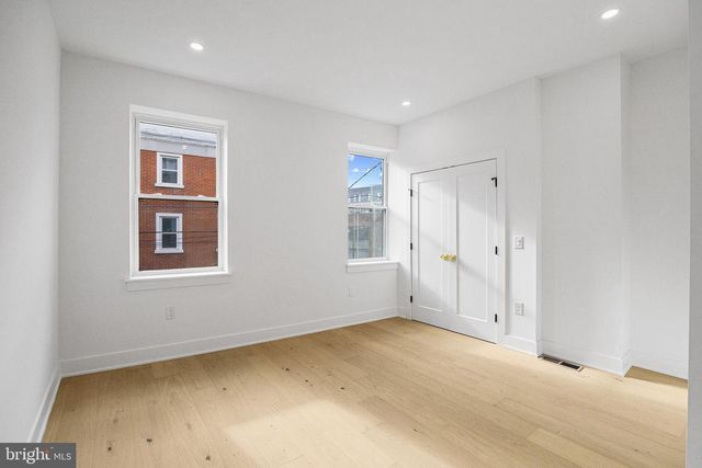 17 E COLUMBIA AVE, Philadelphia, PA 19125