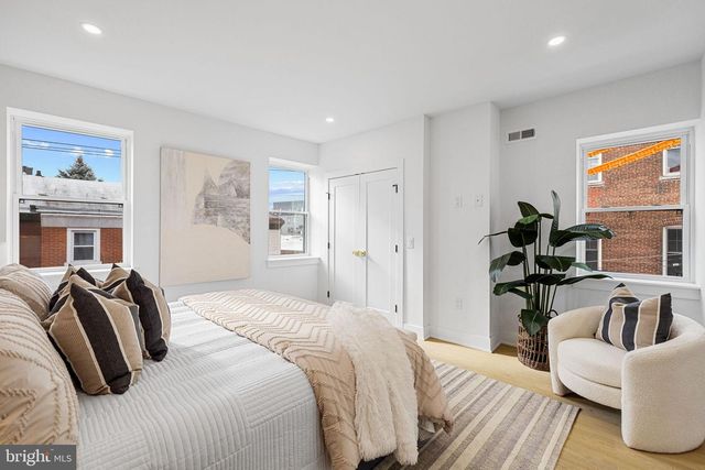 17 E COLUMBIA AVE, Philadelphia, PA 19125