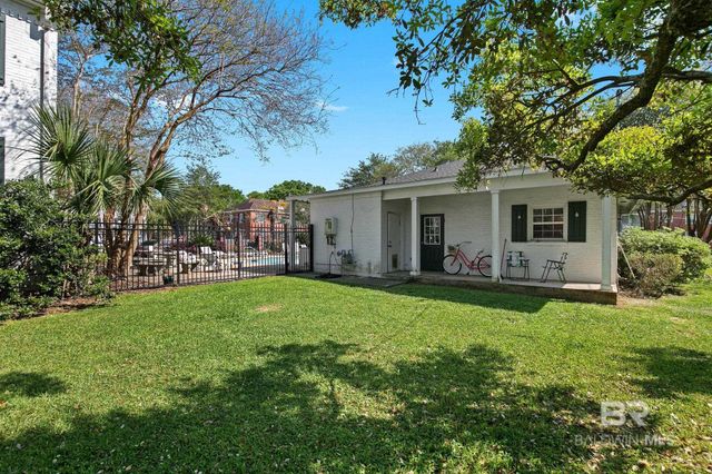 214 Upham Street 8D, Mobile, AL 36607