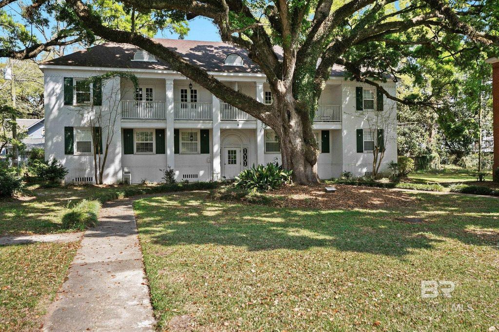 214 Upham Street 8D, Mobile, AL 36607