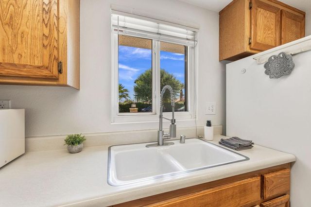 40289 Preston Trail, Palm Desert, CA 92211