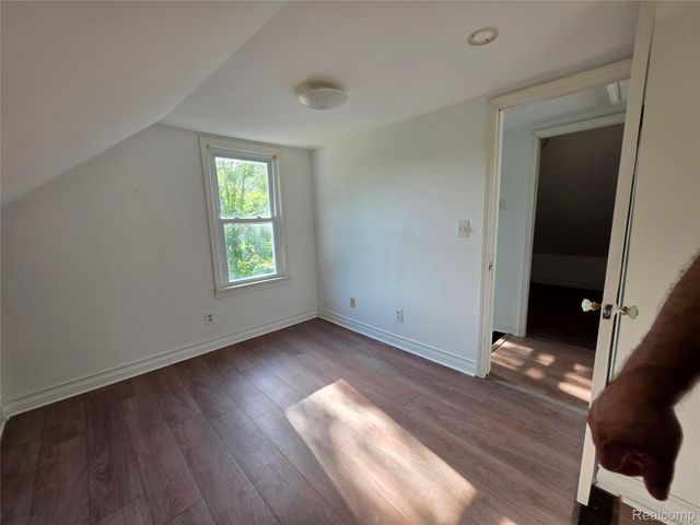 3342 Bart Avenue, Warren, MI 48091