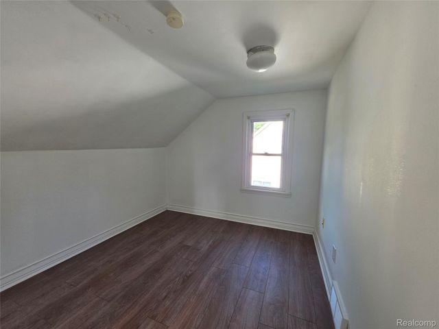 3342 Bart Avenue, Warren, MI 48091