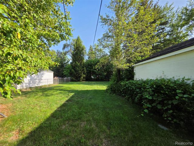 3342 Bart Avenue, Warren, MI 48091
