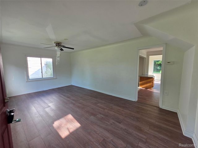 3342 Bart Avenue, Warren, MI 48091