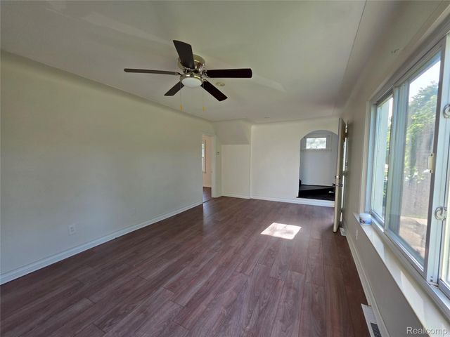 3342 Bart Avenue, Warren, MI 48091