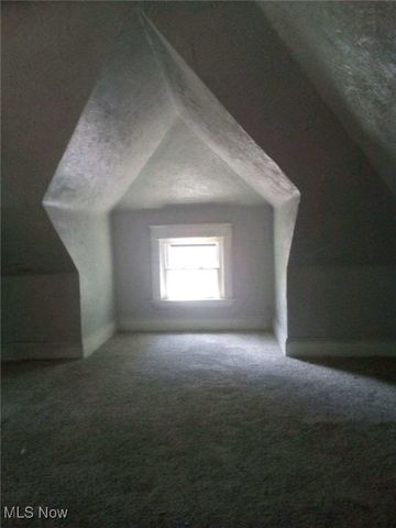 9003 Columbia Avenue, Cleveland, OH 44108