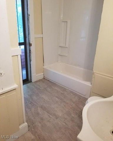 9003 Columbia Avenue, Cleveland, OH 44108