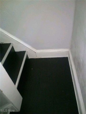 9003 Columbia Avenue, Cleveland, OH 44108