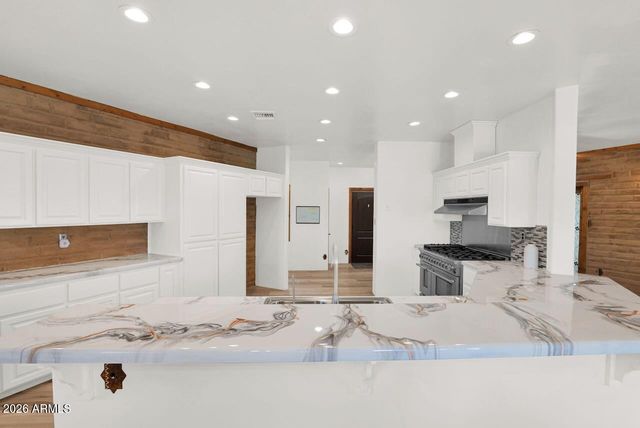 43607 N Coyote Road, San Tan Valley, AZ 85140