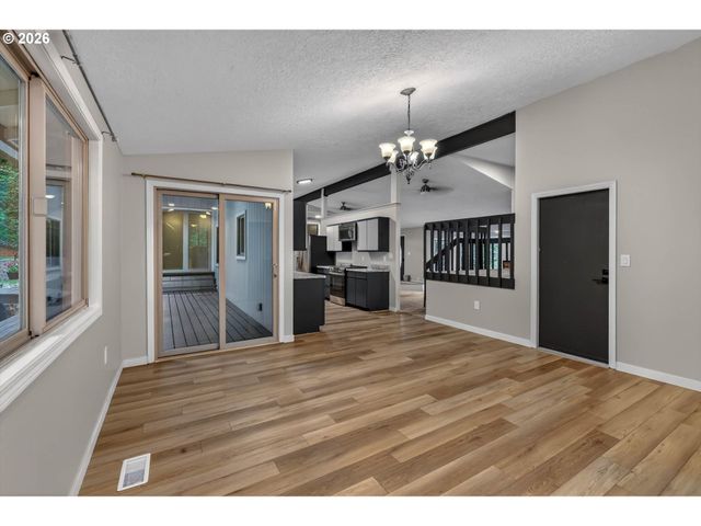 2608 Ne 53RD St, Vancouver, WA 98663