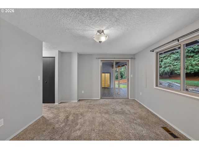 2608 Ne 53RD St, Vancouver, WA 98663