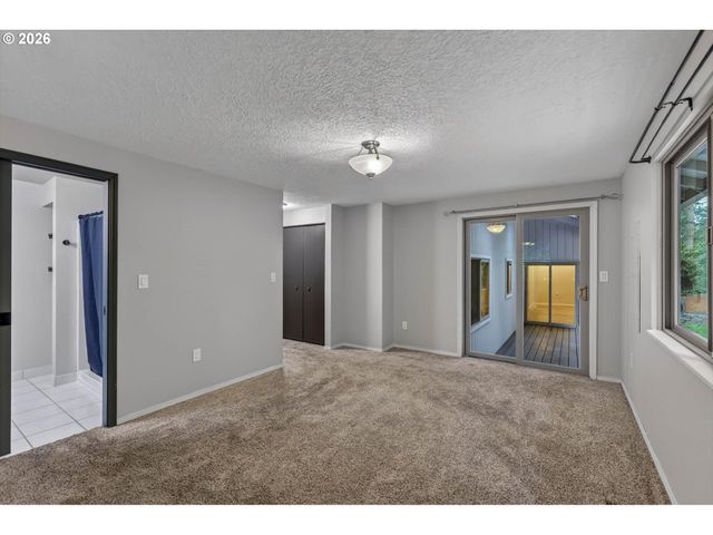 2608 Ne 53RD St, Vancouver, WA 98663