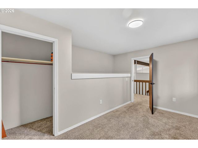 2608 Ne 53RD St, Vancouver, WA 98663