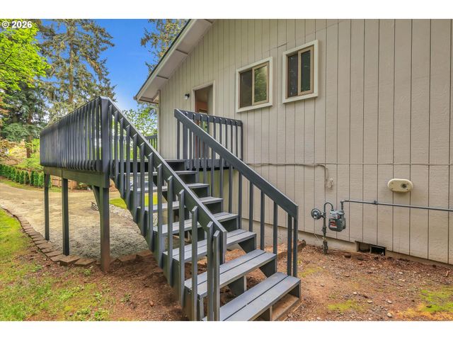 2608 Ne 53RD St, Vancouver, WA 98663