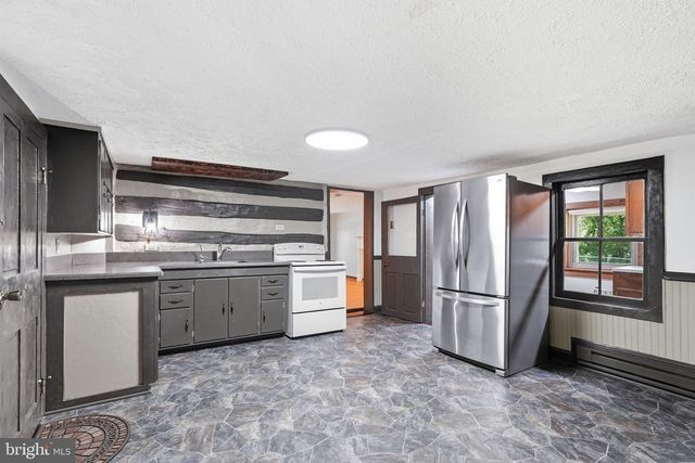 6529 MOUNTAINDALE RD, Thurmont, MD 21788